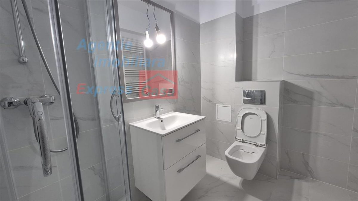 Apartament tip penthouse, 3 camere, Semicentral - foto 13