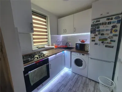Apartament cu 2 camere de vanzare - foto 8