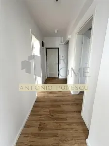 Penthouse 2 camere, parcare proprie, Ploiesti, zona Cantacuzino. - foto 18