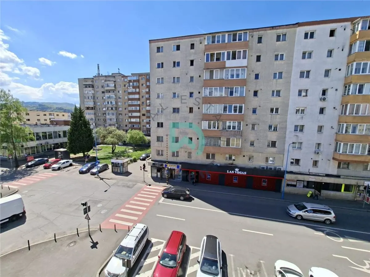 Apartament 3 camere Tractorul, Comision 0, Oltet, Intermediar - foto 1