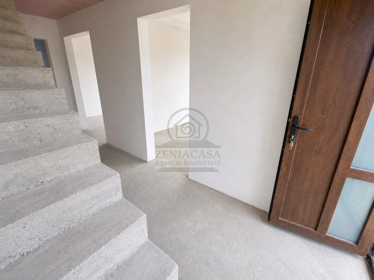 Casa 4 camere Voinesti Iasi, centru - foto 4