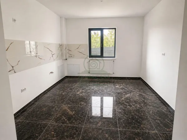 Casă 3 camere Miroslava - poza 7