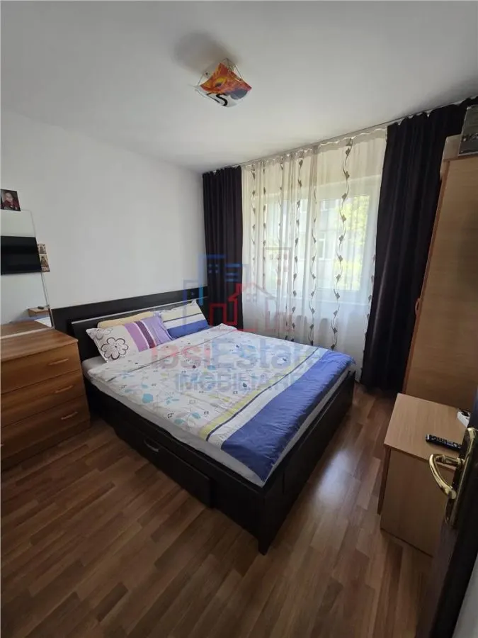 Apartament 3 camere Dacia - foto 1