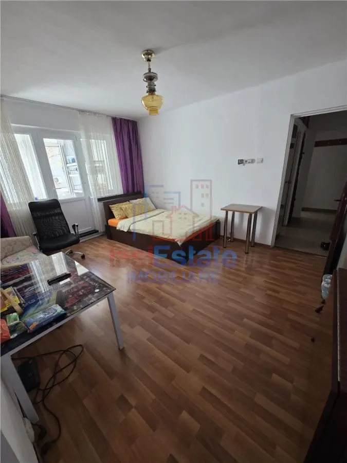 Apartament 3 camere Dacia - foto 2