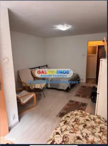 Garsoniera renovata, mobilata, bloc mixt,  Policlinica Titan, Metrou - foto 2