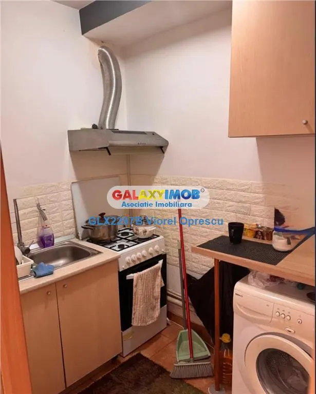 Garsoniera renovata, mobilata, bloc mixt,  Policlinica Titan, Metrou - foto 5