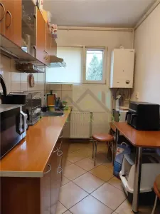 Apartament 3 camere  etajul 2, zona Astra - foto 6