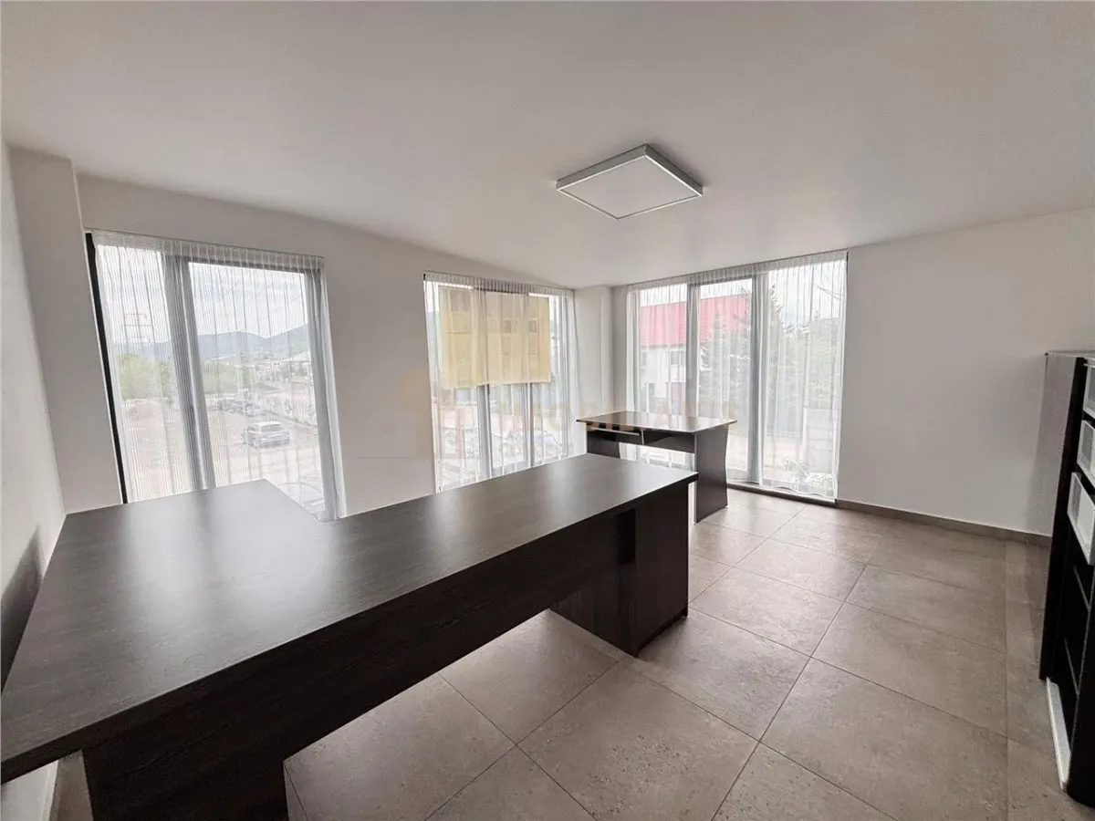 Spatiu de birouri disponibil spre inchiriere - foto 1