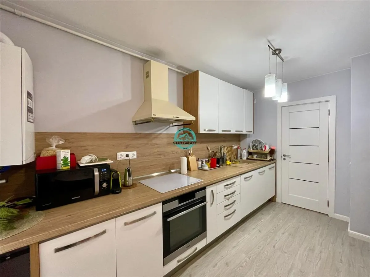 Inchiriez apartament cu 4 camere modern mobilat in 7 Noiembrie ! - foto 1