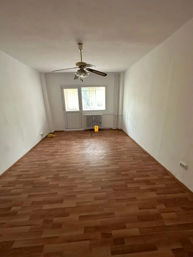 Apartament cu  4 camere zona Paltinis - foto 1