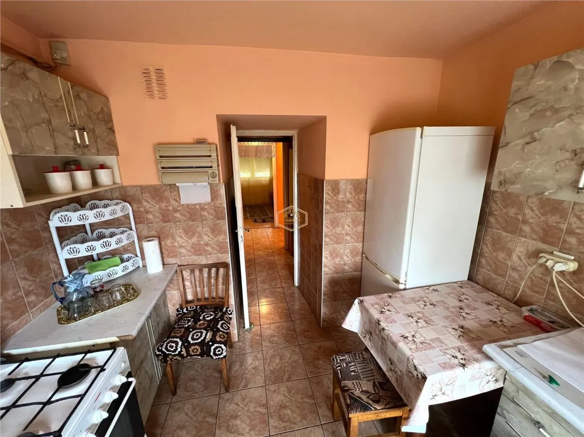 Apartament 3 Camere | Micro 16 | Etaj 3 | str. Astronautilor - foto 5