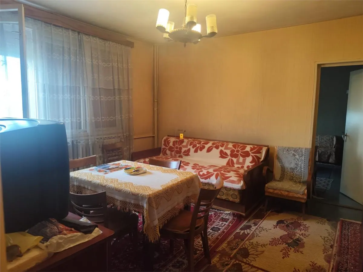 Apartament cu 3 camere zona Cina - foto 3