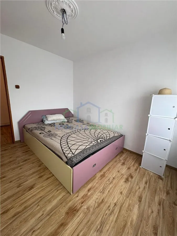 Apartament 3 camere Calafat - foto 2