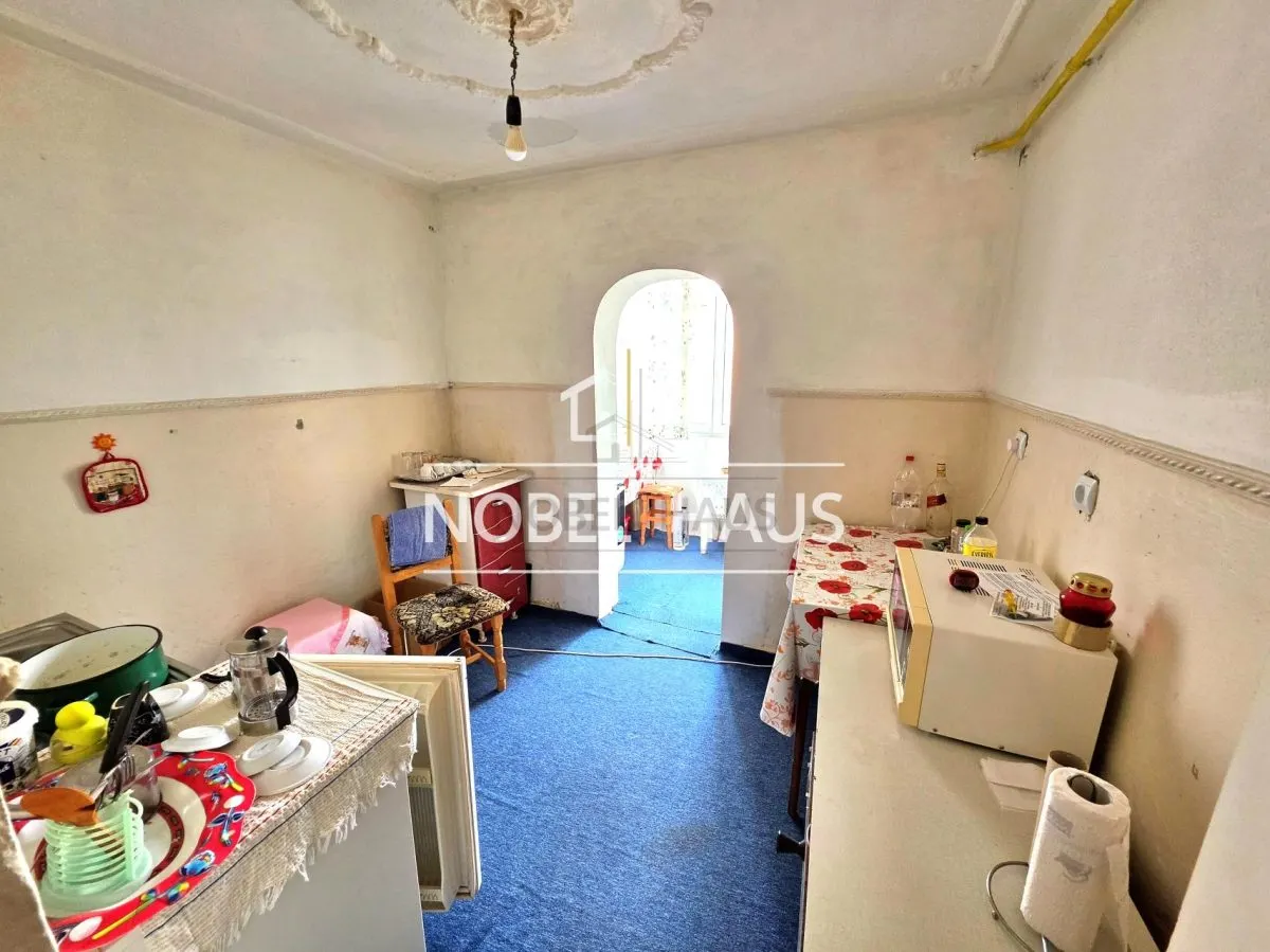 Apartament 3 camere, decomandat, etajul 4, zona biserica Sf Mina - foto 5