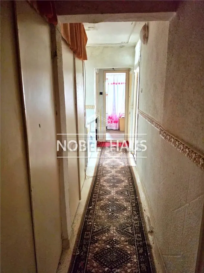 Apartament 3 camere, decomandat, etajul 4, zona biserica Sf Mina - foto 8