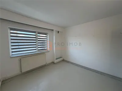 Apartament 3 camere cf 1 decomandat zona Transilvaniei - foto 5