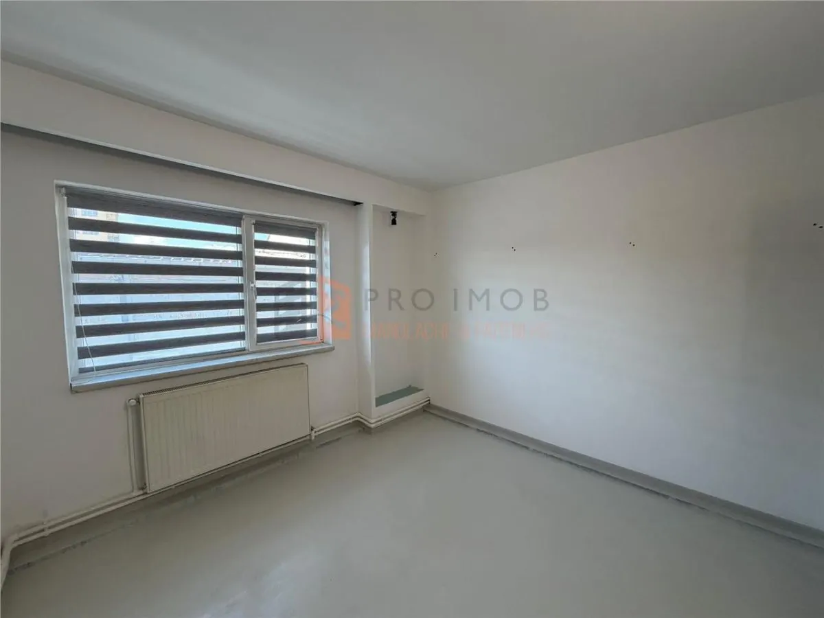 Apartament 3 camere cf 1 decomandat zona Transilvaniei - foto 5