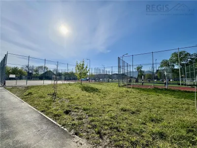 Apartament 2 camere | strada Lunga | Curte - foto 13