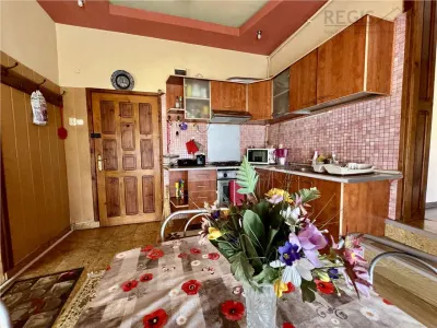 Apartament 2 camere | strada Lunga | Curte - foto 4