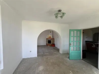 Proprietate cu farmec aparte si teren generos in Paulesti - foto 11