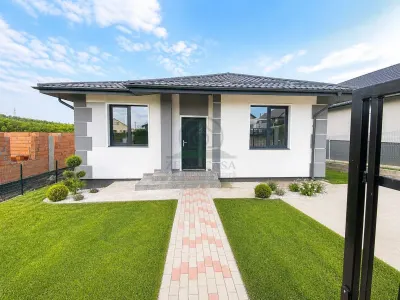Casa 4 camere Valea Adanca Miroslava 450 mp teren/BECI - foto 12