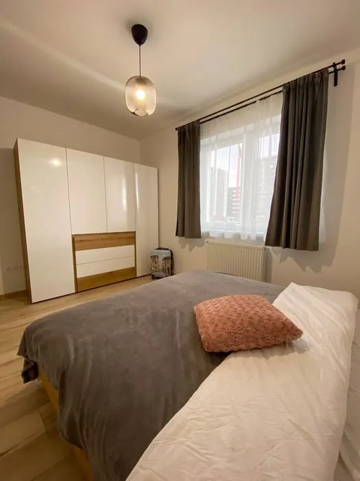 Apartament 3 camere zona Coresi Brasov - foto 3