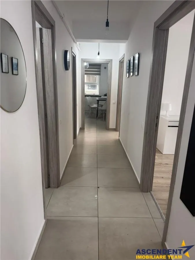 Apartament 3 camere zona Coresi Brasov - foto 5