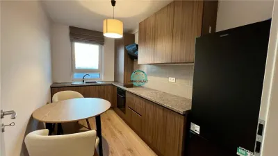 Vand apartament cu 2 camere in Complexul Maurer cu loc de parcare - foto 2