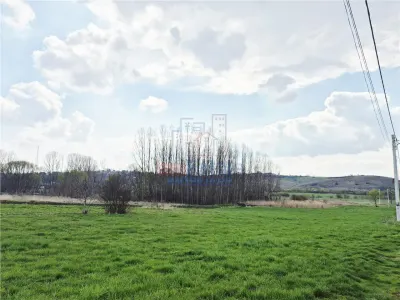 Teren de vanzare in Dorohoi zona de Nord - foto 2