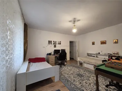Integris Casa cu 5 camere,curte individuala,Str Gradinarilor,Oradea - foto 16