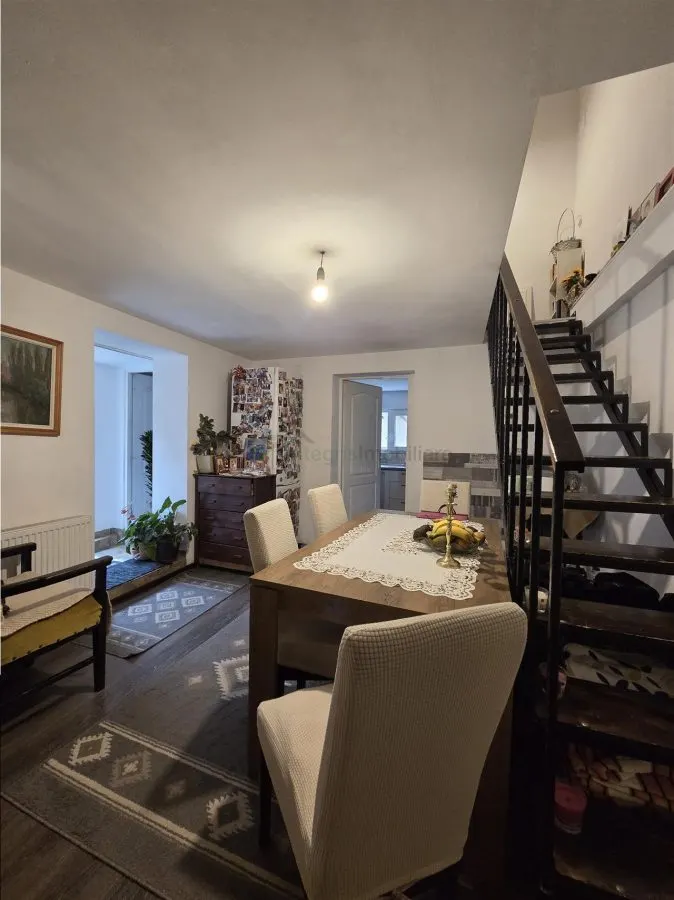 Integris Casa cu 5 camere,curte individuala,Str Gradinarilor,Oradea - foto 17