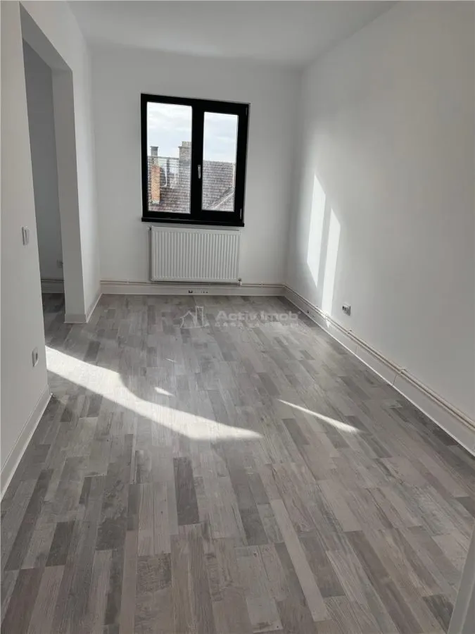 Bocsa Romana, Proiect NOU, 28 de Apartamente cu 2 si 3 Cam., Modernizari Premium. - foto 16