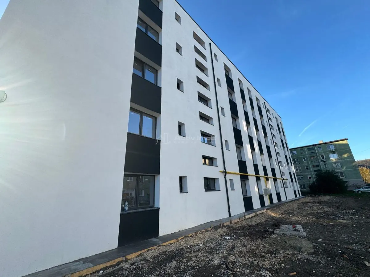 Bocsa Romana, Proiect NOU, 28 de Apartamente cu 2 si 3 Cam., Modernizari Premium. - foto 23