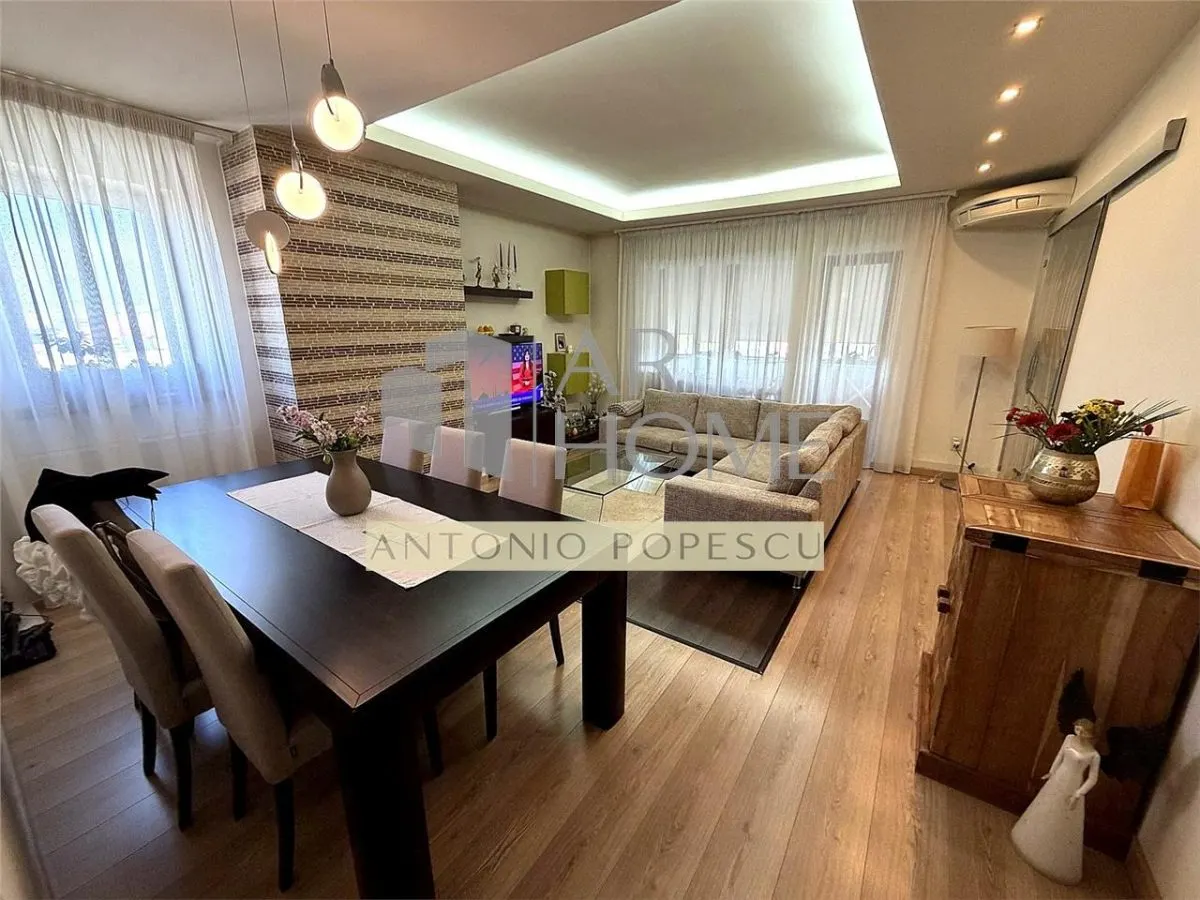 Apartament 4 camere, garaj si boxa, in Ploiesti, zona centrala. - foto 1