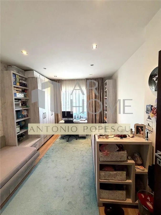 Apartament 4 camere, garaj si boxa, in Ploiesti, zona centrala. - foto 11
