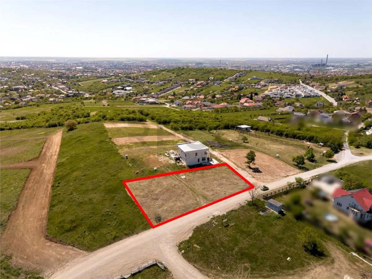 RECO Teren intravilan   1388mp -dealuri Oradea-Izvorului - foto 1