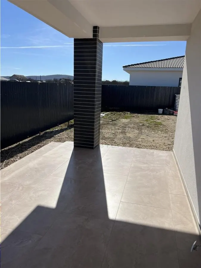 RECO casa moderna 4 camere Cheriu - foto 18