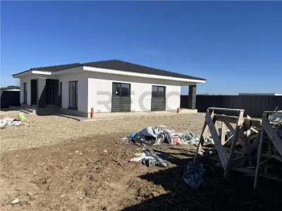 RECO casa moderna 4 camere Cheriu - foto 20
