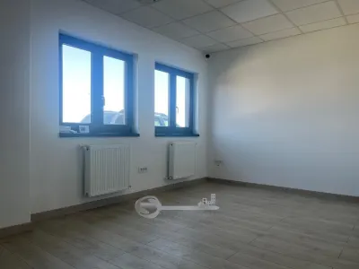 Cladire Birouri Miroslava - foto 2