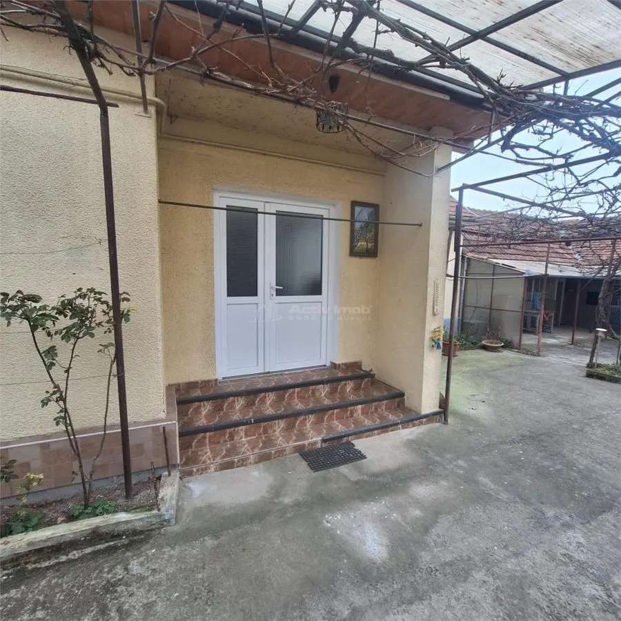 Bocsa Vasiova, Casa cocheta pentru familie, cu Gradina. - foto 13