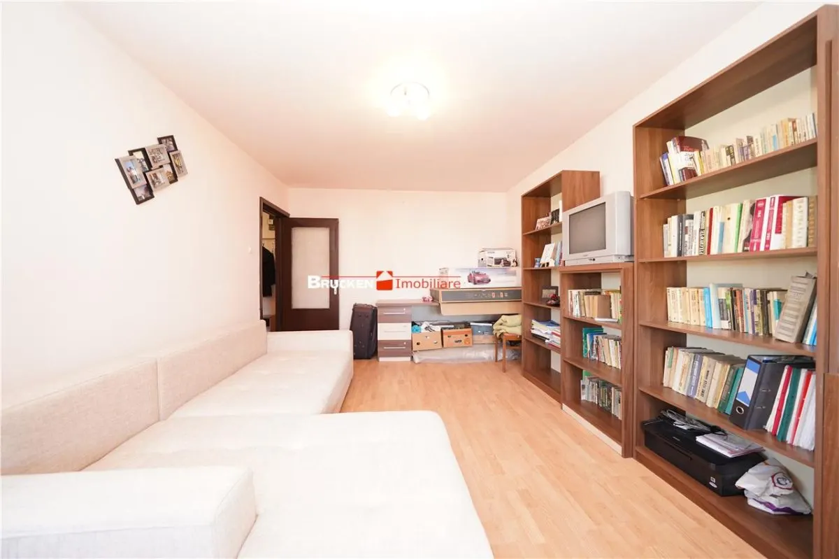 Apartament 3 camere | Decebal - foto 1