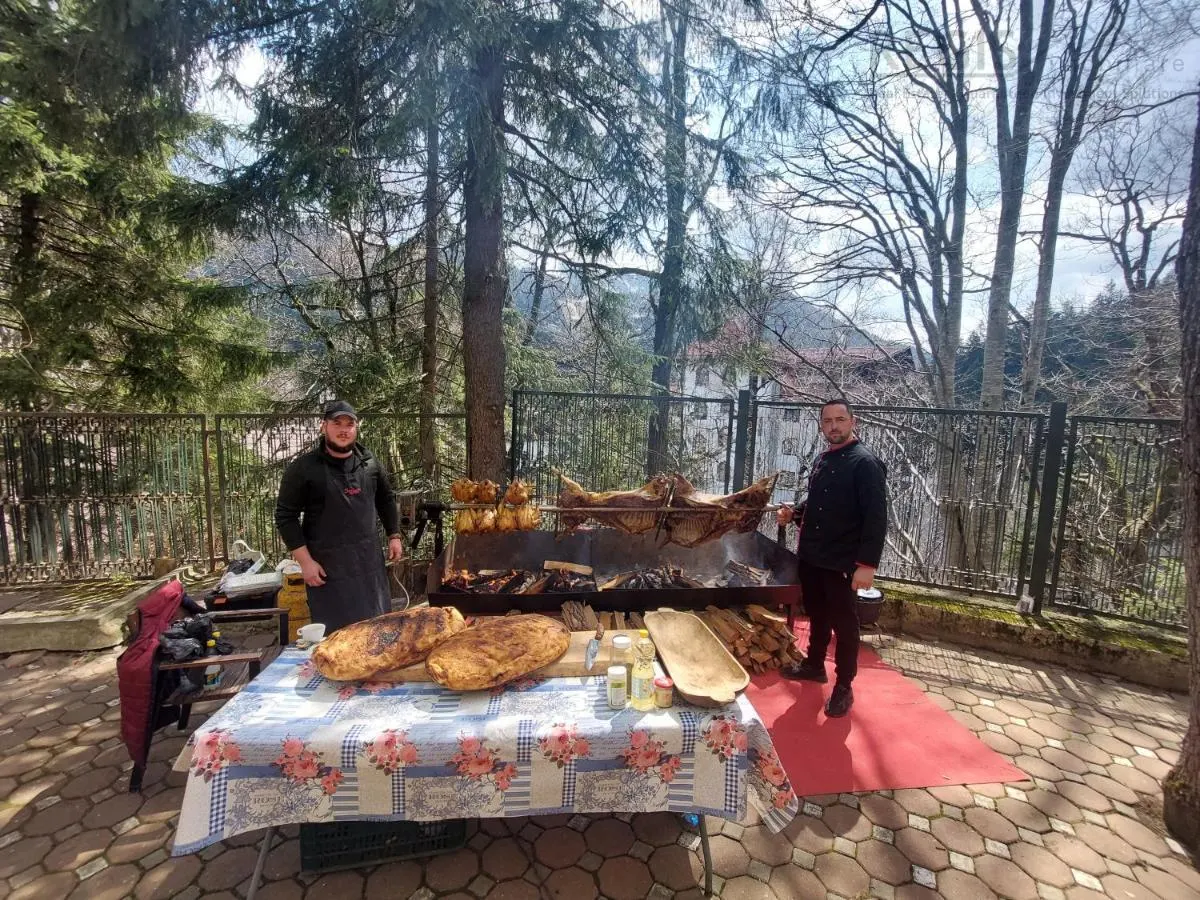 Hotel de +20 de camere in renumita statiune turistica  Poiana Brasov - foto 14