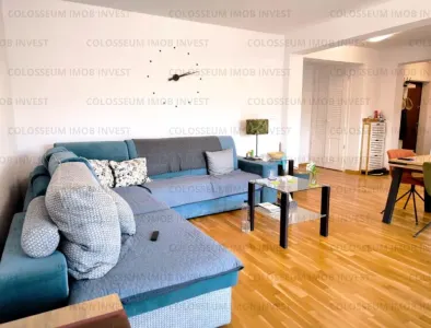 Apartament 3 camere, decomandat - Brasovul Vechi - foto 2