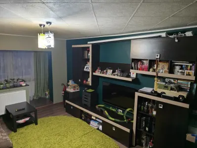 Apartament 2 camere decomandat Tractorul - foto 2