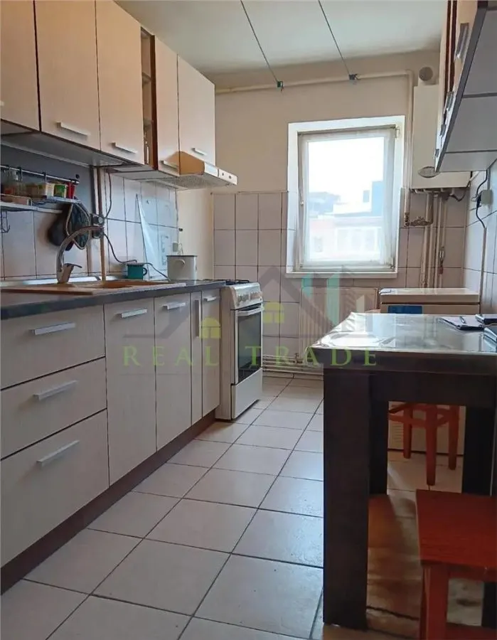 Apartament 3 camere zona Grivitei - foto 1