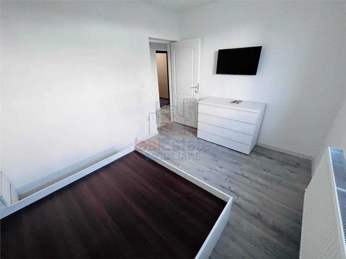 Apartament 1 camera cu loc parcare zona Capat Cug - foto 3