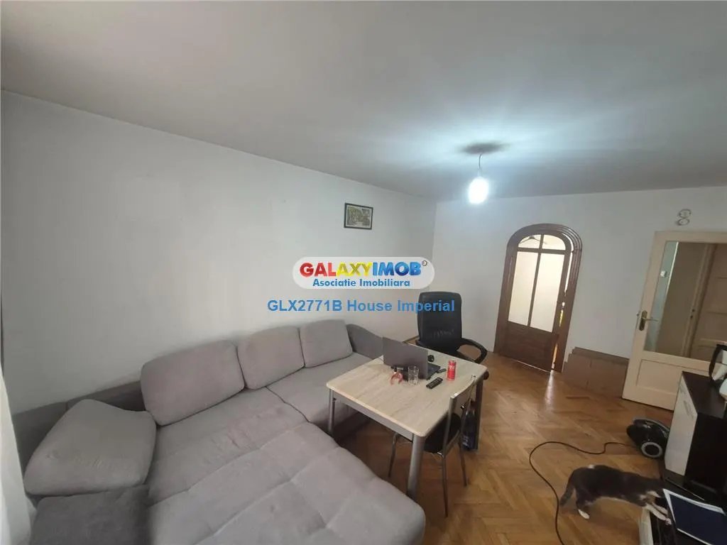Apartament 2 camere bld Basarabia plan secund - foto 1
