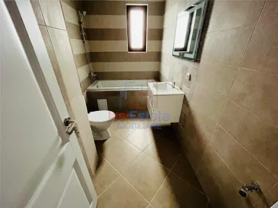 Apartament cu 2 camere Decomandat cu Parcare Capat Cug - foto 5