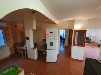 Vanzare apartament 4 camere decomandat Pantelimon - foto 2