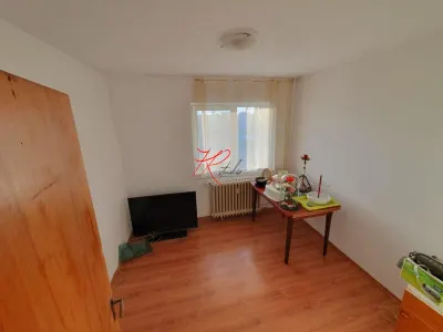 Vanzare apartament 4 camere decomandat Pantelimon - foto 11